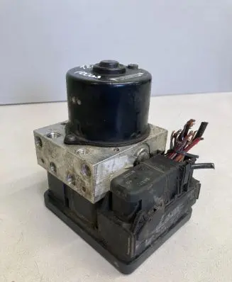 Ford Focus ABS Pump 10096001273 28560004033 8M512C405AA