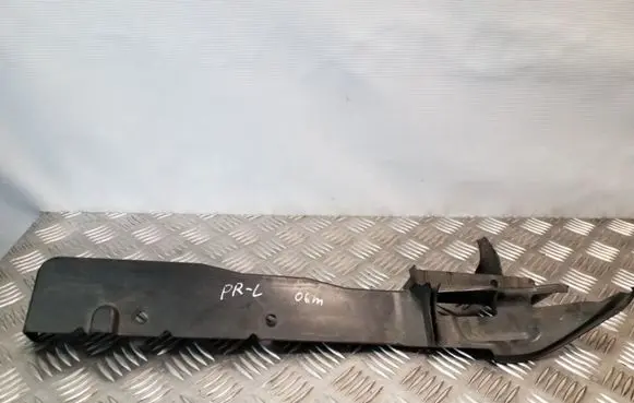 Ford Focus Front bumper mounting bracket 4M51A02477A