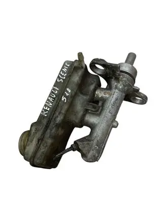 Master brake cylinder