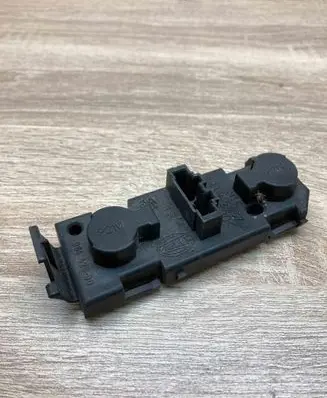 Volkswagen Sharan Tail light bulb cover holder 7M3945257A 964462