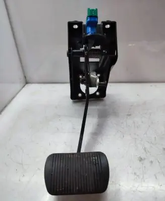 Jaguar XF X250 Brake pedal