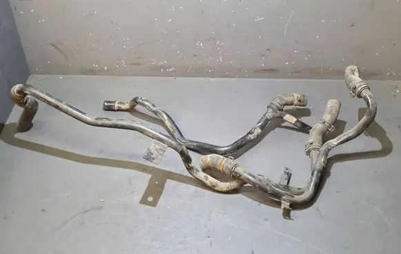 Audi A8 S8 D3 4E Engine coolant pipe/hose 4E0265319A ST3721107 4E0265235M