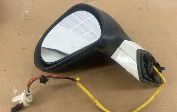 Peugeot 308 Front door electric wing mirror 