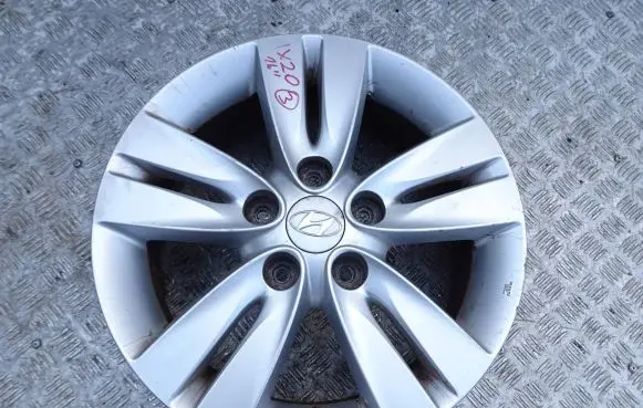 R16 alloy rim