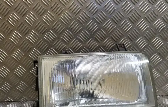 Volkswagen Transporter - Caravelle T4 Headlight/headlamp 0244438