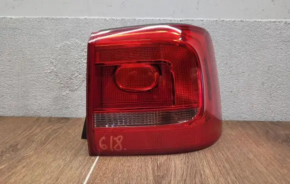 Volkswagen Touran II Rear/tail lights 1T0945096R 2800104680