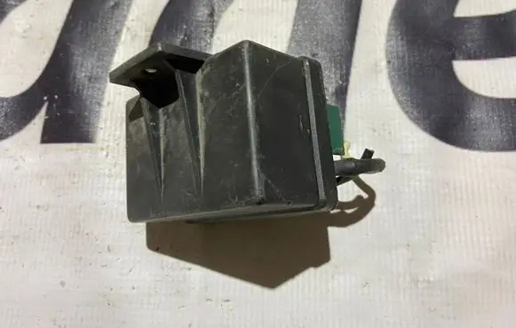 Citroen C5 Glow plug pre-heat relay 9639912580