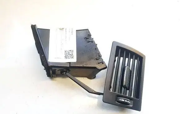 Mercedes-Benz B W245 Dashboard side air vent grill/cover trim 1698300254 1005378