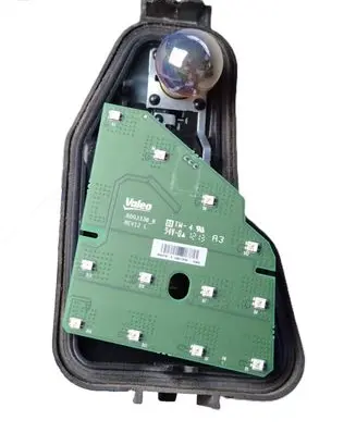 Nissan Qashqai Tail light bulb cover holder 89503174