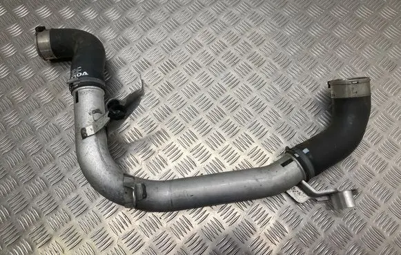 Volvo XC60 Intercooler hose/pipe 31370288 32222268