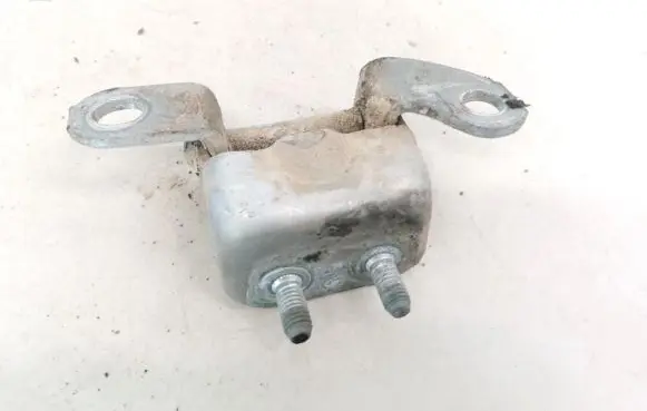 Toyota Yaris Tailgate/trunk/boot hinge