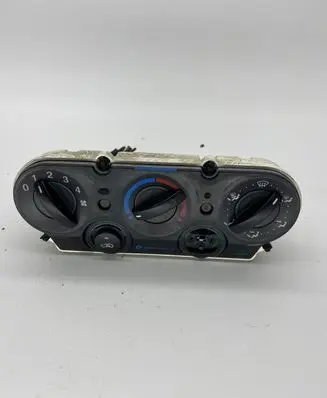 Ford Fusion Climate control unit 2S6H19980BD