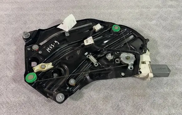 Ford Mustang VI Rear door window regulator with motor FR3B7629864A
