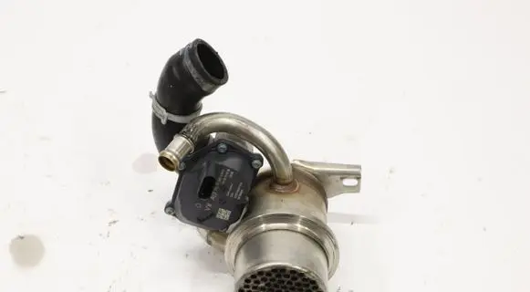Skoda Octavia Mk3 (5E) EGR valve cooler 04L131512