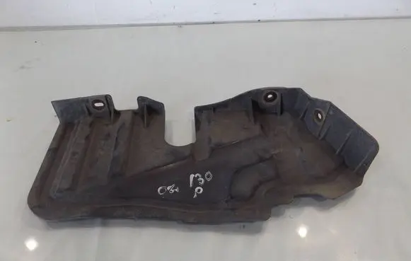 Hyundai i30 Engine splash shield/under tray 291202H000