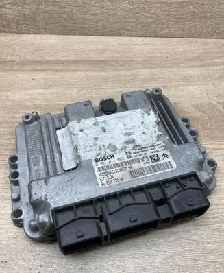 Peugeot 307 Engine control unit/module ECU 9661773380 0281011863