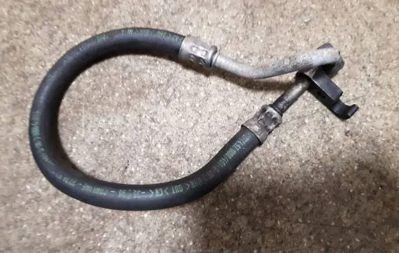 BMW 5 E39 Power steering hose/pipe/line 1095894
