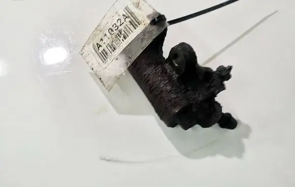 Toyota Corolla E120 E130 Clutch master cylinder 
