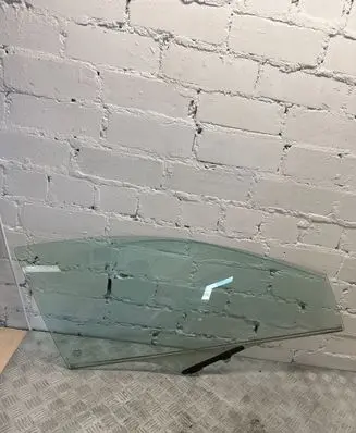 Honda Civic Front door window glass four-door