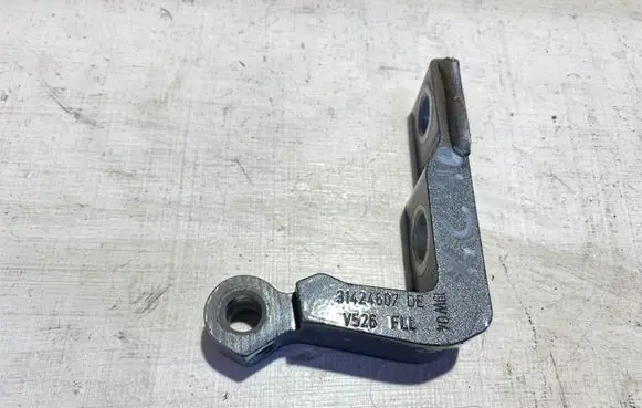 Volvo XC90 Front door lower hinge 31424607 V526