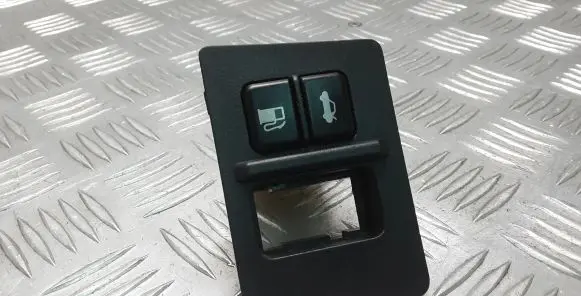 Lexus IS 220D-250-350 Fuel tank opening switch 5544753020