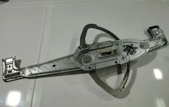 Ford Focus C-MAX Front door window regulator with motor 