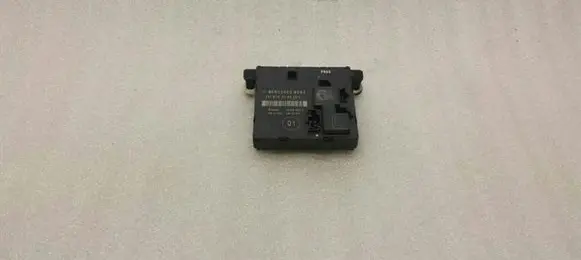 Mercedes-Benz E AMG W211 Door control unit/module A2118703185