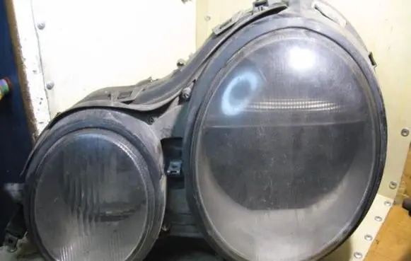 Mercedes-Benz E W210 Headlight/headlamp
