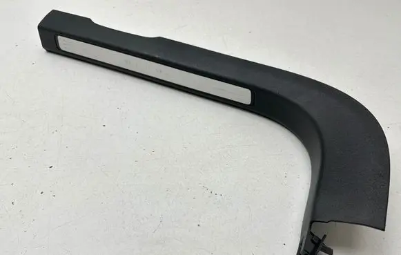 Volvo S60 Front sill trim cover 32216731 31468391 31468387