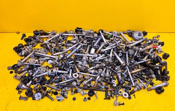Volvo XC60 Nuts/bolts 