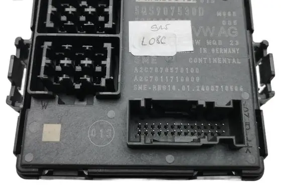 Audi A3 8Y Gateway control module 5QS907530D
