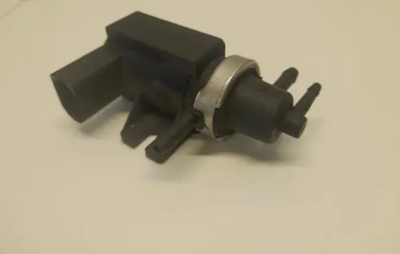 Audi A4 S4 B7 8E 8H Turbo solenoid valve 1j0906627