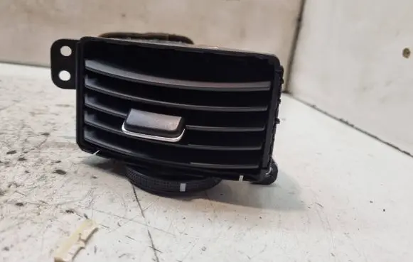 Toyota Corolla Verso AR10 Dashboard side air vent grill/cover trim 5565064010 6556414010