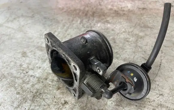 KIA Carens I Throttle valve 3510027xxx