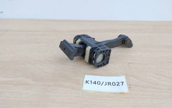Opel Insignia A Front door check strap stopper ES05