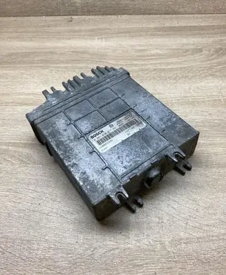 Renault Megane I Engine control unit/module ECU 7700111552 8200059885