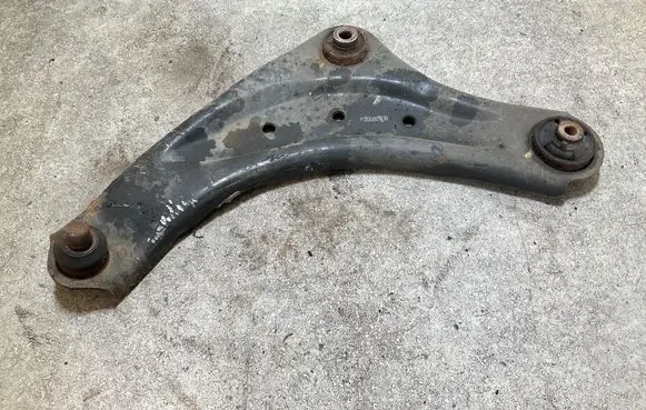 Front lower control arm/wishbone