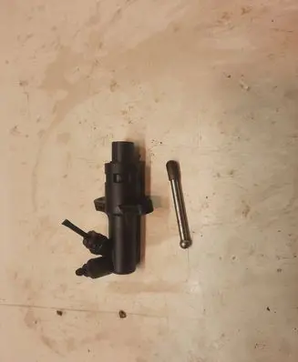 Clutch slave cylinder