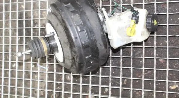 Chevrolet Orlando Brake booster 13338057