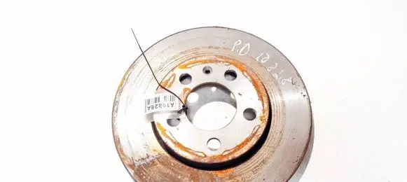 Volkswagen Polo IV 9N3 Front brake disc ventiliuojamas