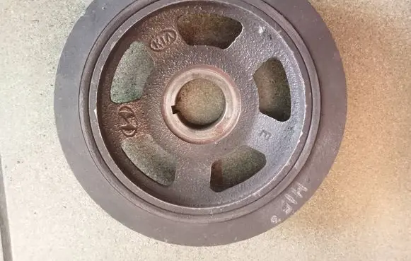 KIA Ceed Crankshaft pulley 000