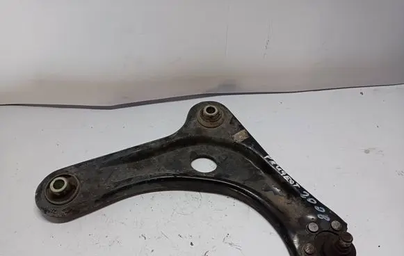 Peugeot 2008 I Front control arm