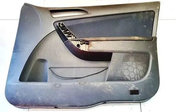 Skoda Yeti (5L) Front door card panel trim 5l1867012