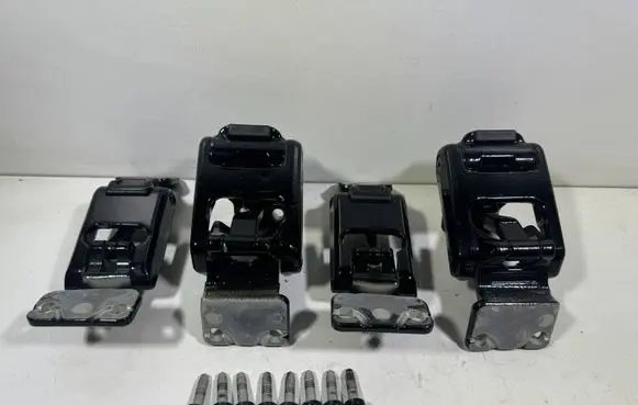 Mercedes-Benz Sprinter W907 W910 Rear door hinge set A9107409500 A9107409600 A9107408900