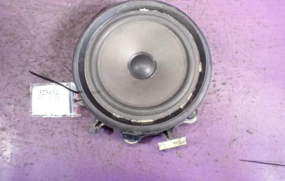 Audi A4 S4 B6 8E 8H Front door speaker 8E0035411