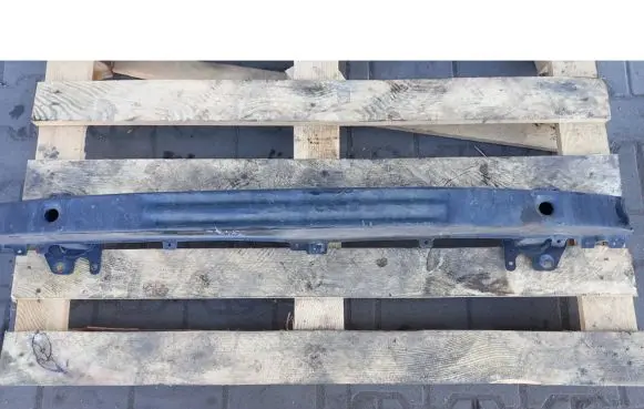 Front bumper foam support bar