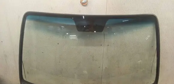 KIA Sorento Front windscreen/windshield window 