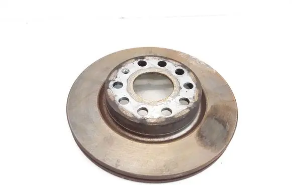Volkswagen Golf VI Front brake disc