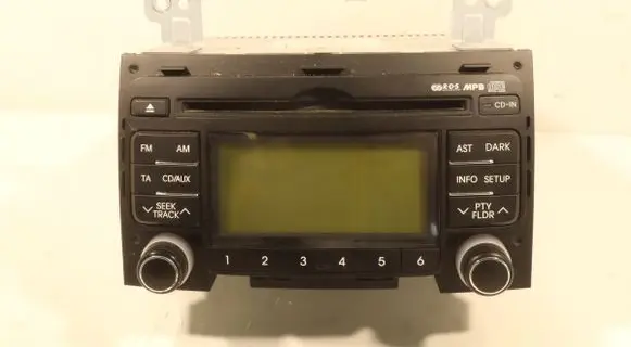 Hyundai i30 Radio/GPS head unit trim 961602L200