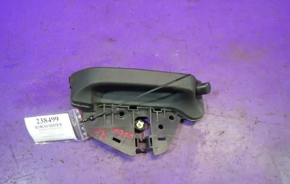 Mercedes-Benz Vaneo W414 Front door interior handle 